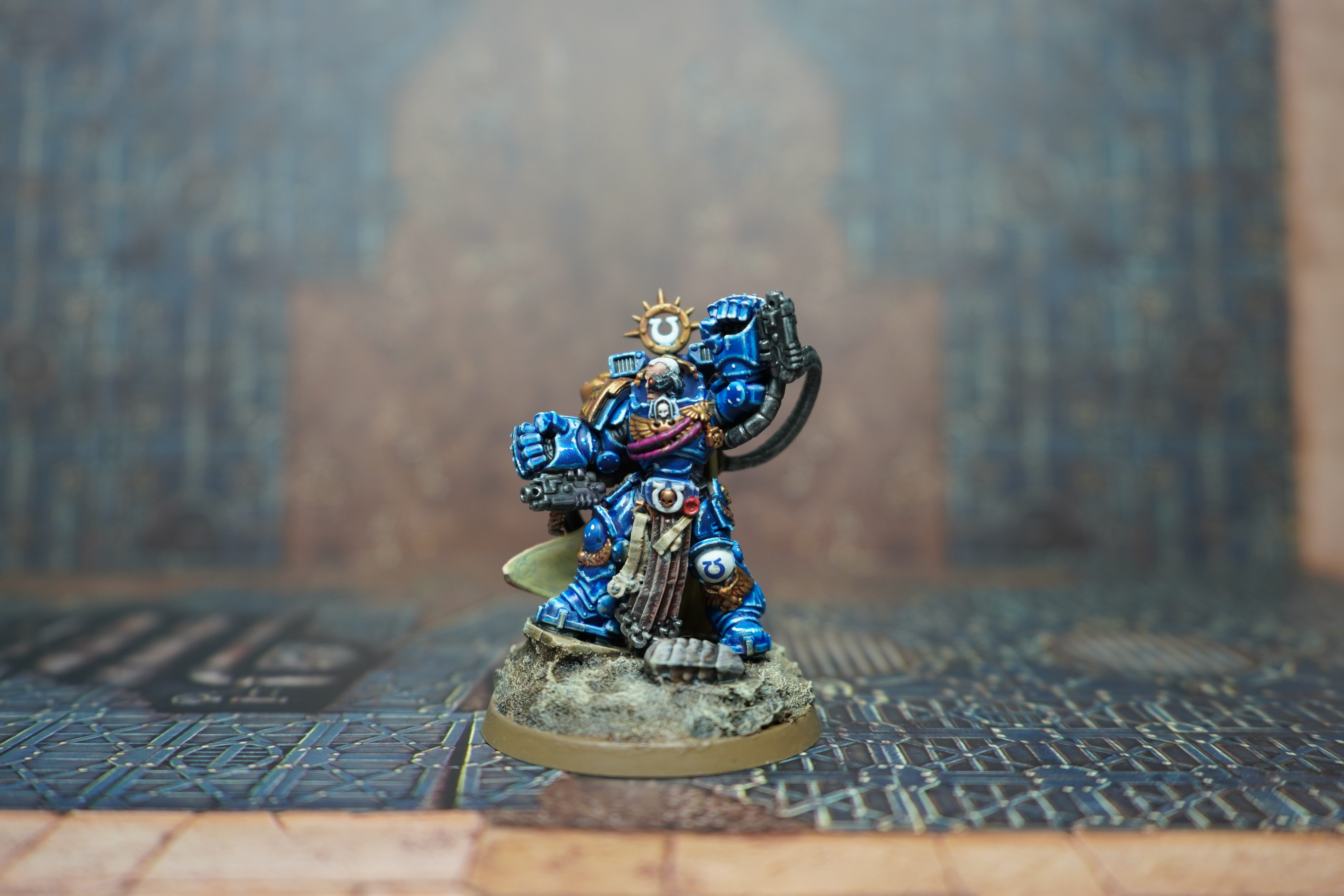 Hand-painted Warhammer miniature - professional painting commission